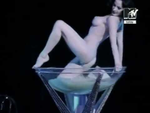 Dita von Teese - Famoso Strip